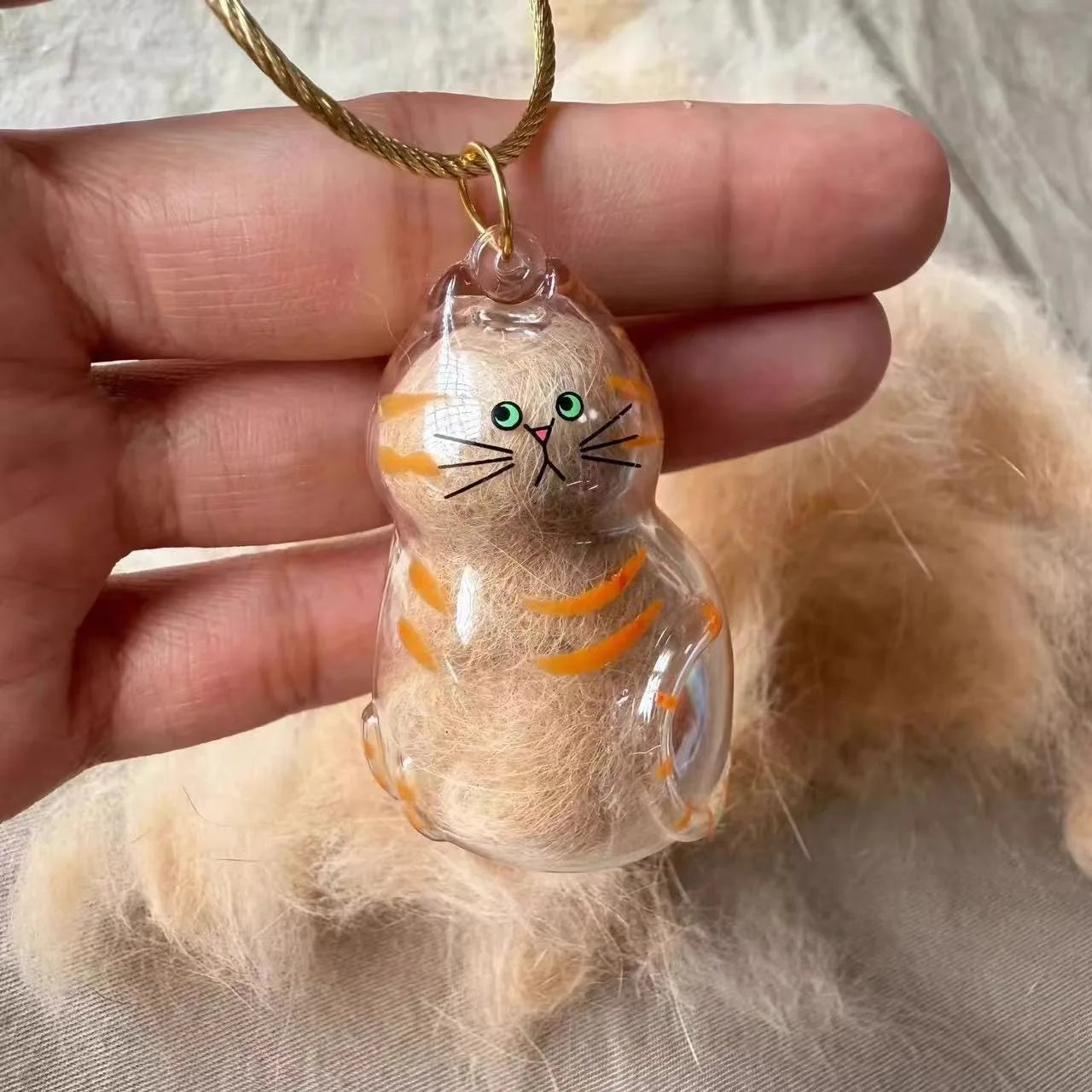 Cat Fur/Dog Hair Memorial Charm Resin Keepsake Capsule for Pet Hair Portable Keychain Pendant for Hair Rainbow Bridge Pendant